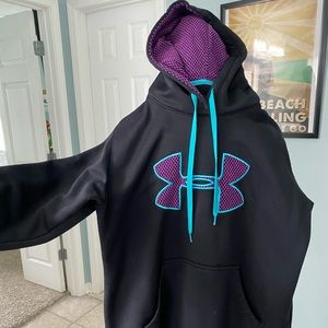 Under armour sweatshirt